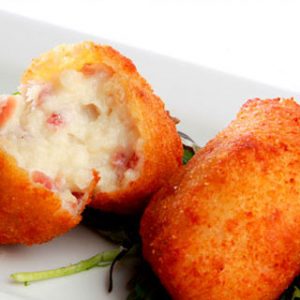 Croquetas: huevo, jamón o cocido (precio por unidad)